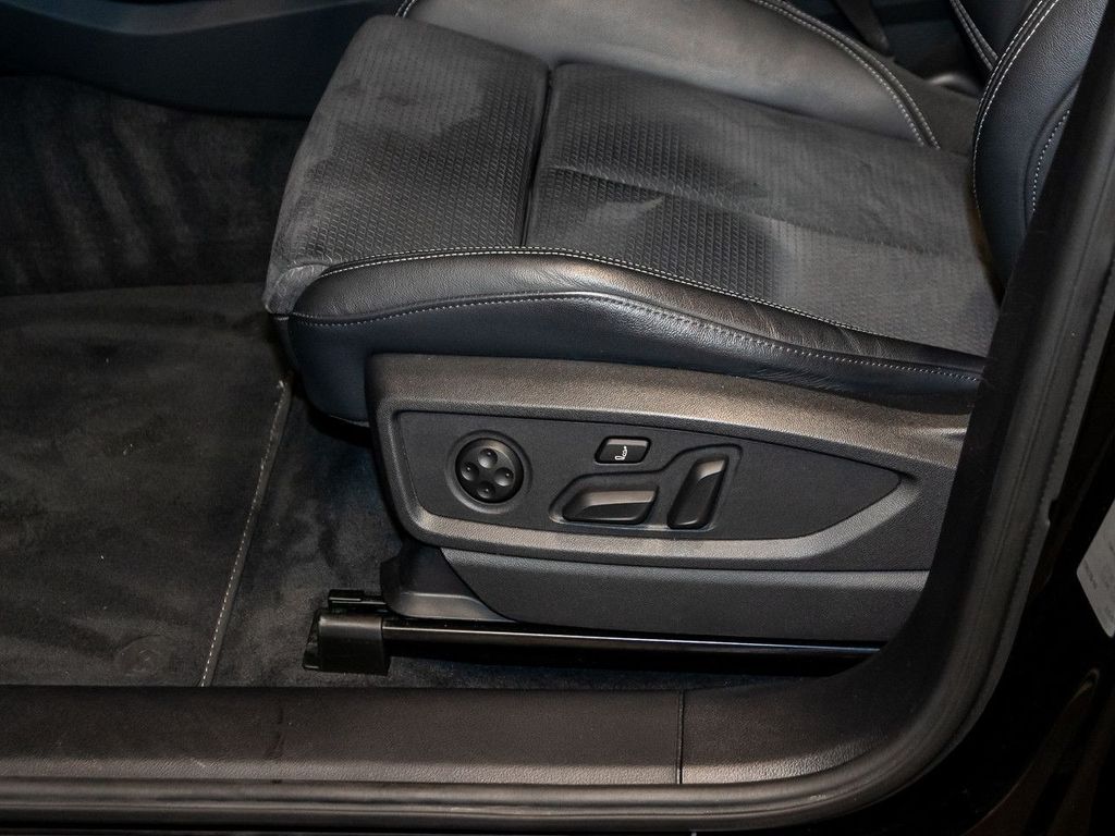 Audi SQ5 2022