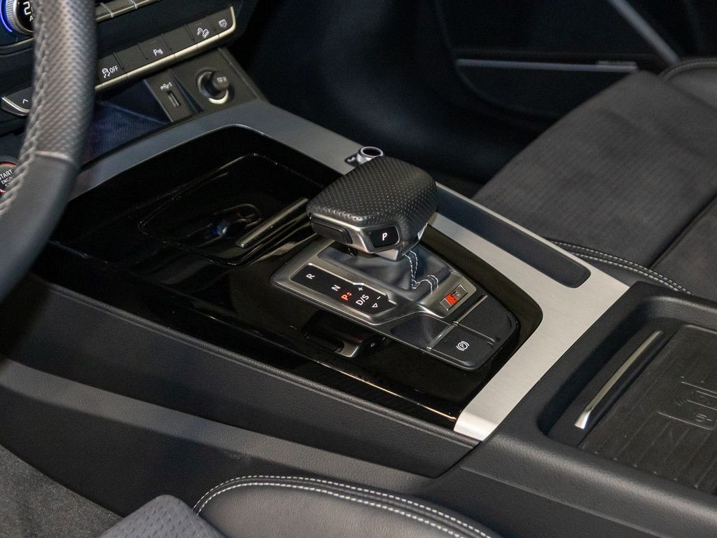 Audi SQ5 2022