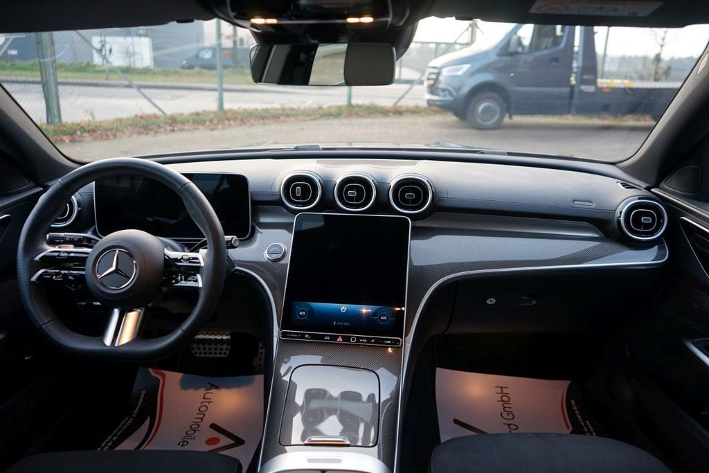 Mercedes-Benz C 300 2025