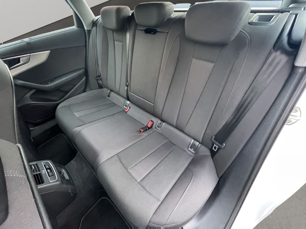 Audi A4 2022