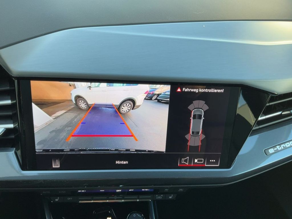 Audi Q4 e-tron 2025