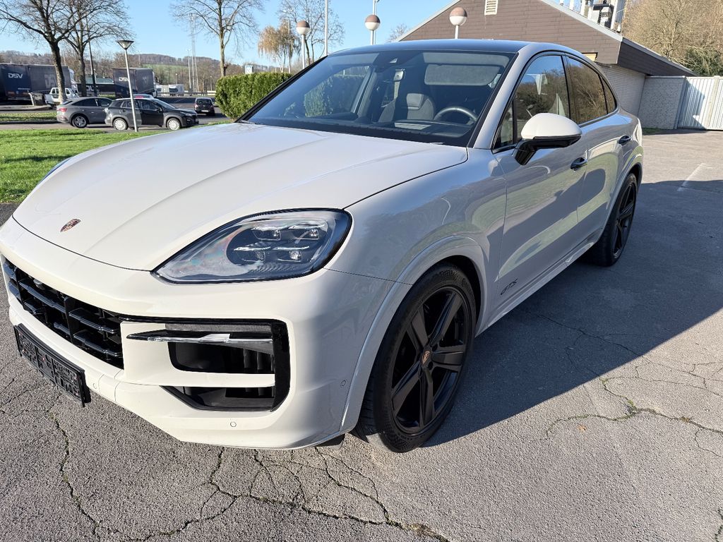 Porsche Cayenne 2025