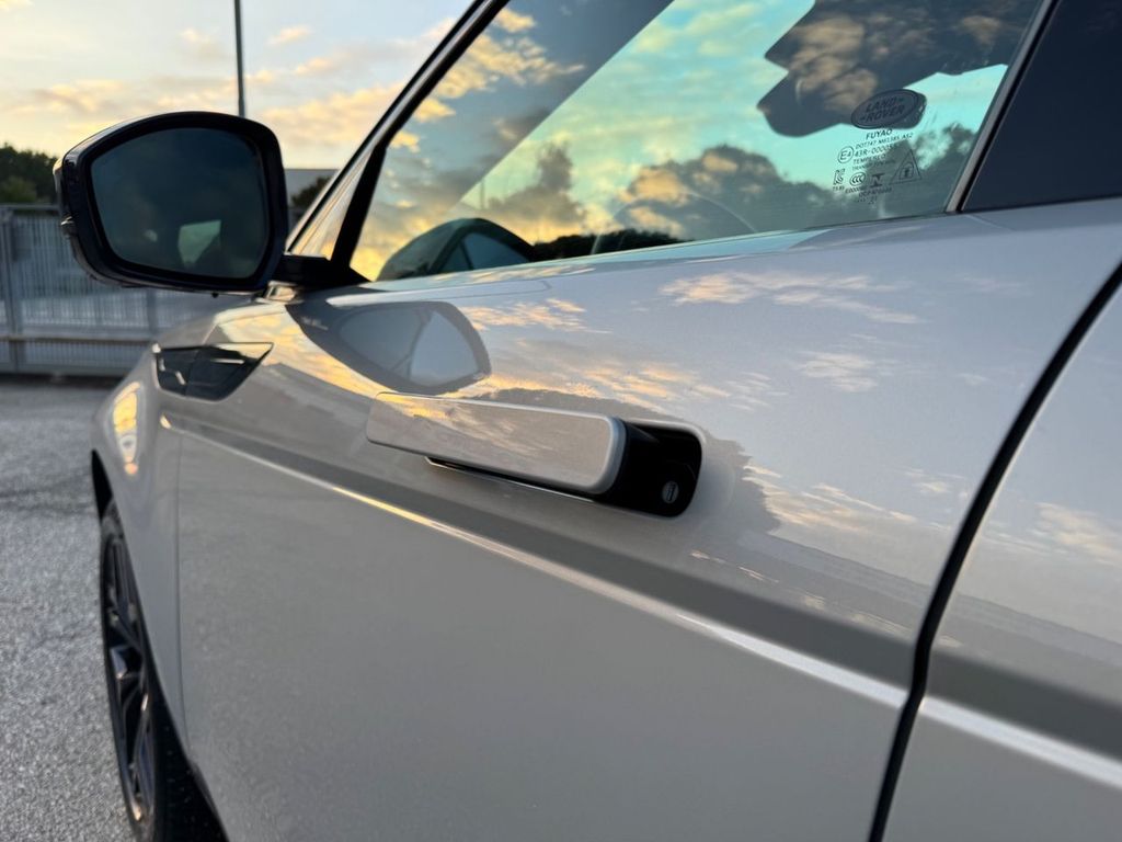 Land Rover Range Rover Evoque 2021