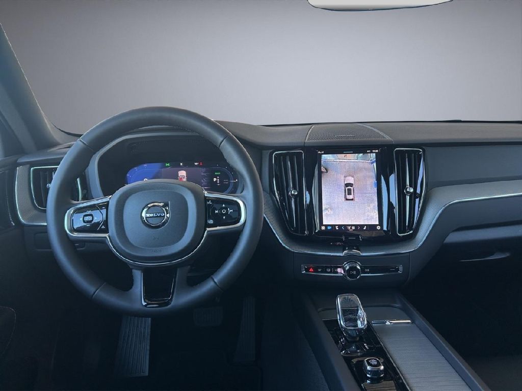 Volvo XC60 2025