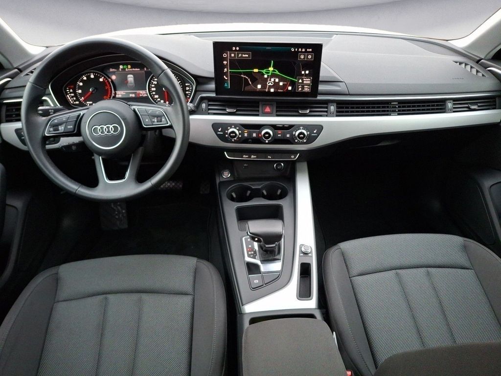 Audi A4 2023