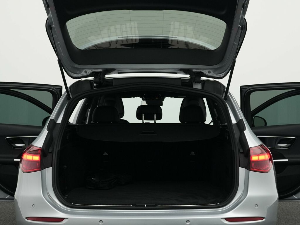 Mercedes-Benz C 200 2024