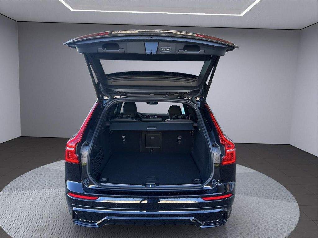 Volvo XC60 2025