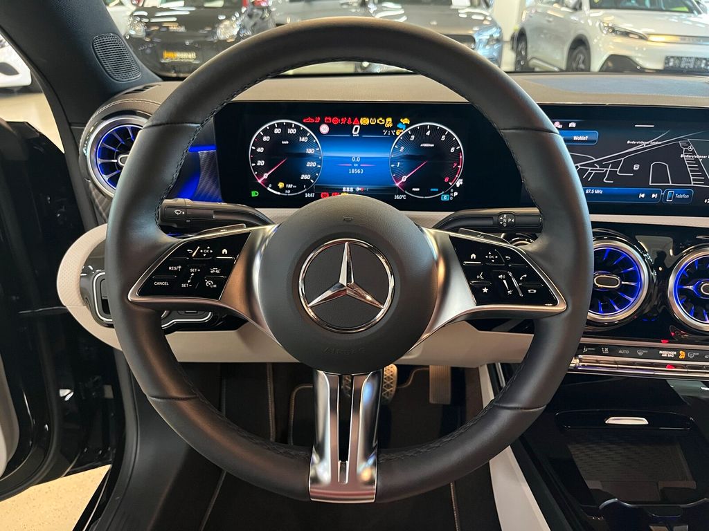 Mercedes-Benz CLA 180 2024