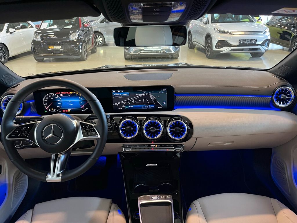 Mercedes-Benz CLA 180 2024