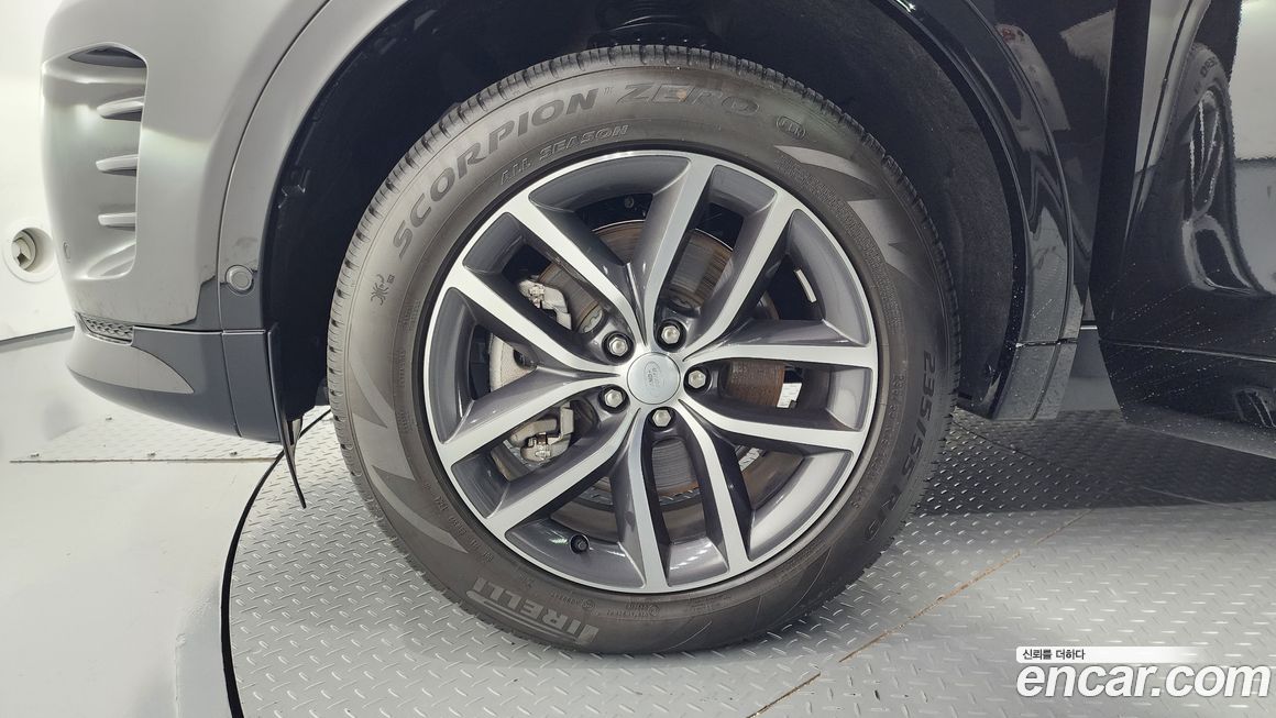 Land Rover Discovery Sport 2025