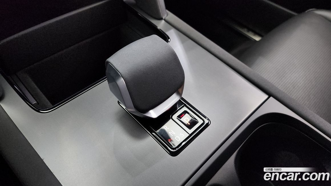 Land Rover Discovery Sport 2025