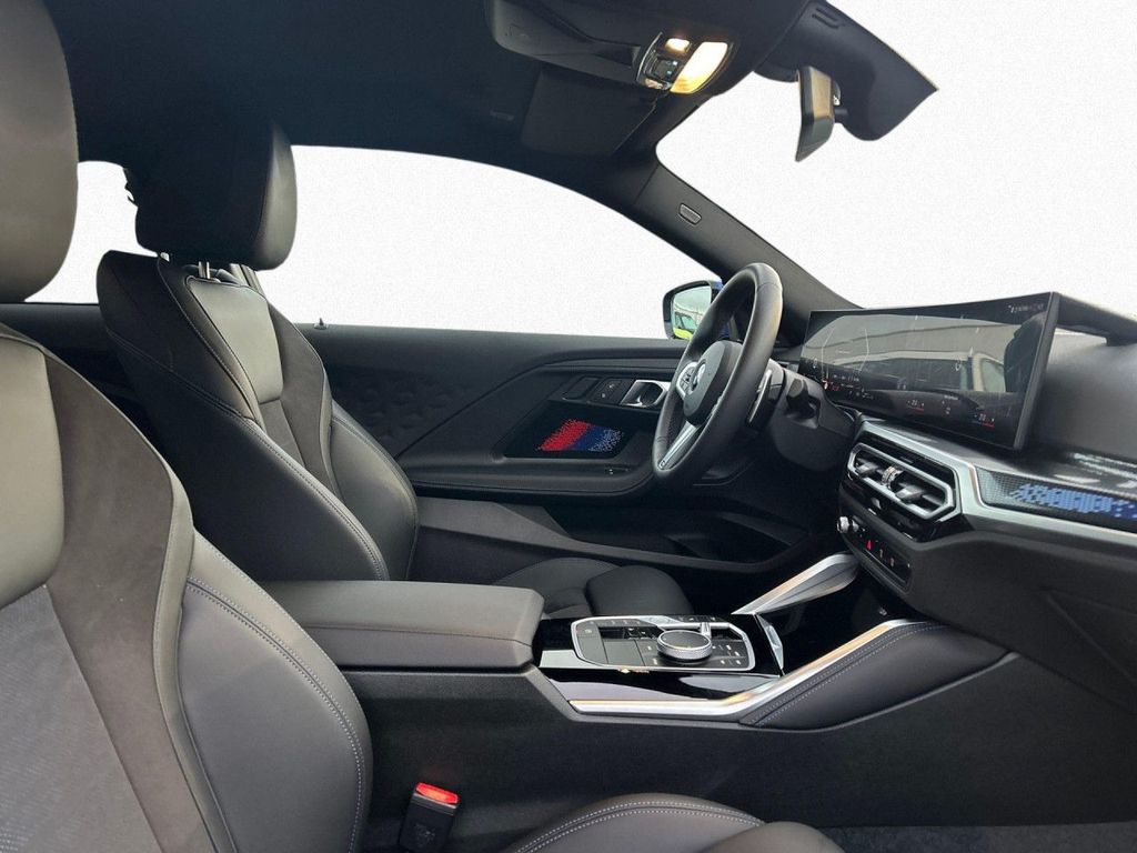 BMW 218 2024