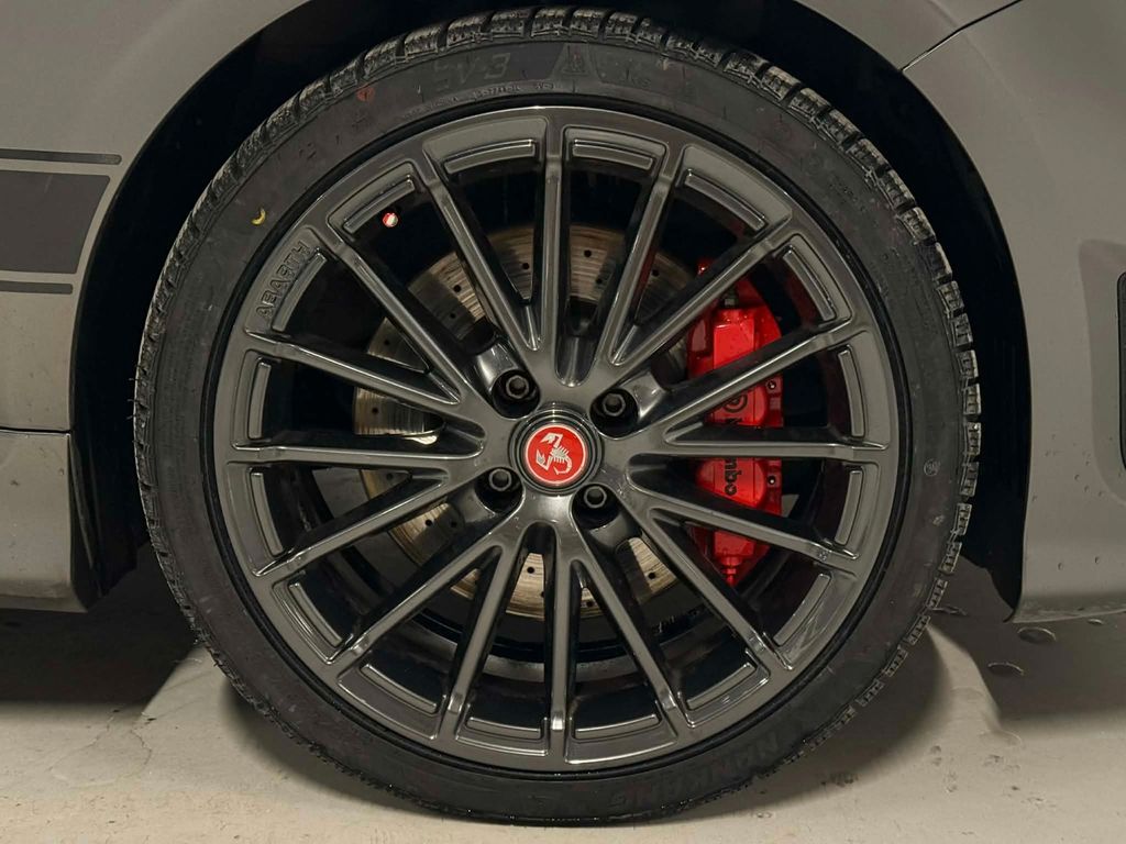 Abarth 595 Competizione 2022