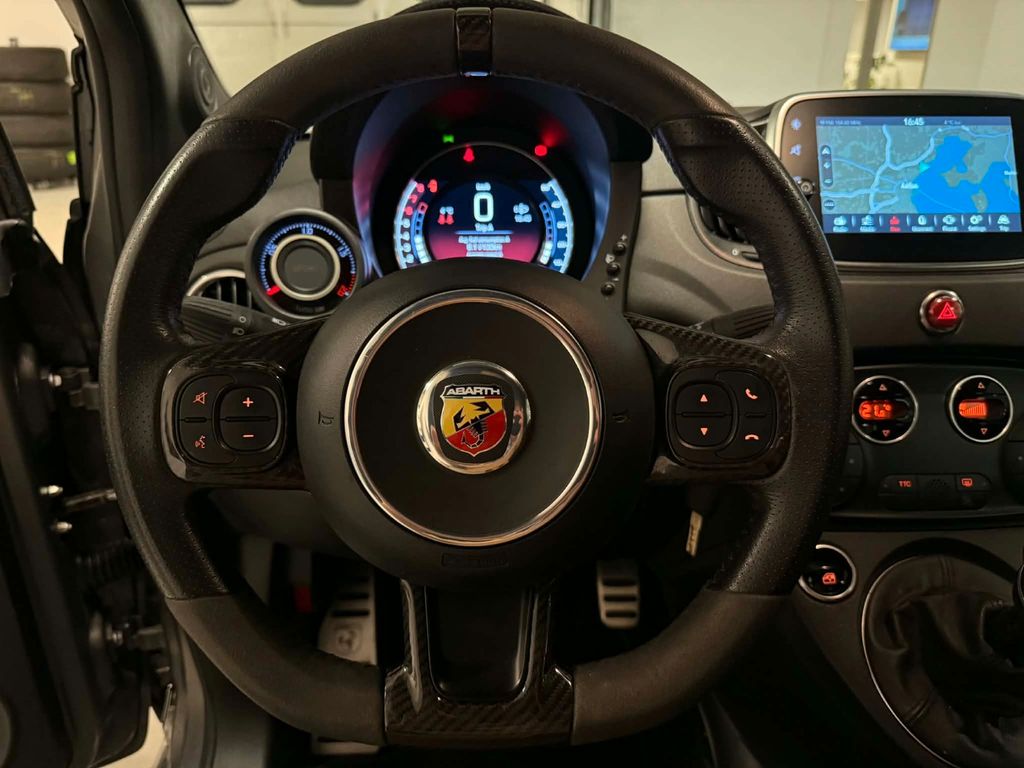 Abarth 595 Competizione 2022