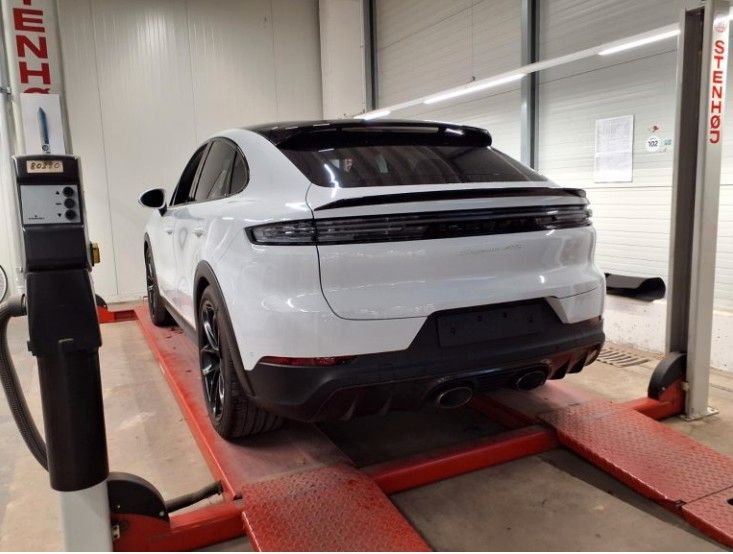 Porsche Cayenne 2024