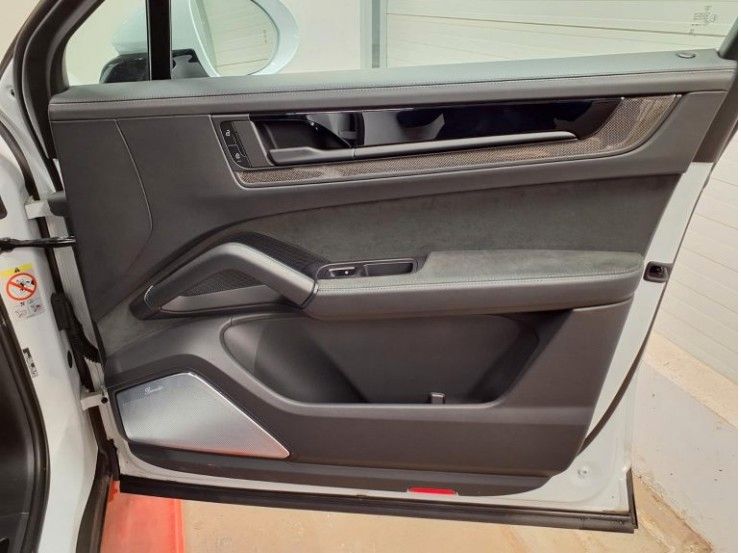 Porsche Cayenne 2024