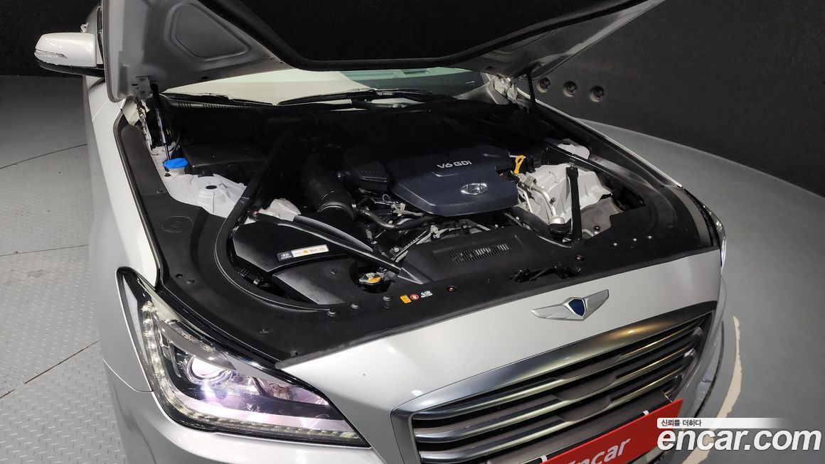 Hyundai Genesis 2016