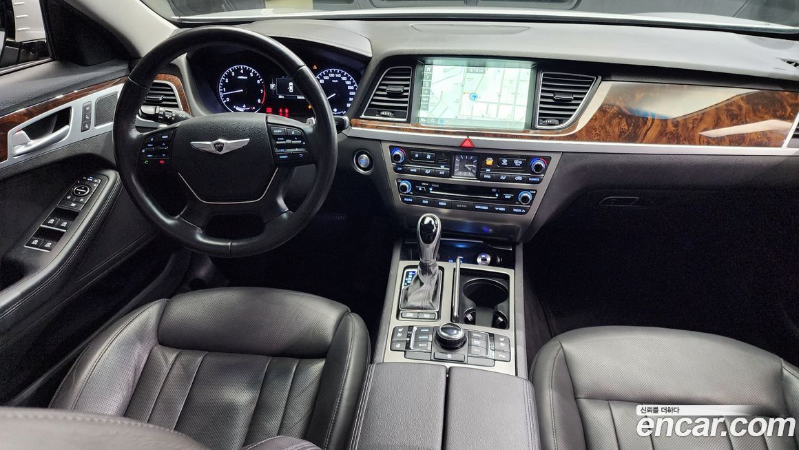 Hyundai Genesis 2016