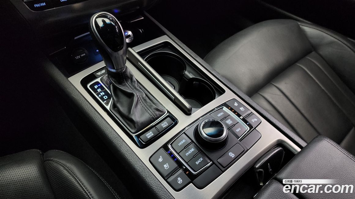 Hyundai Genesis 2016