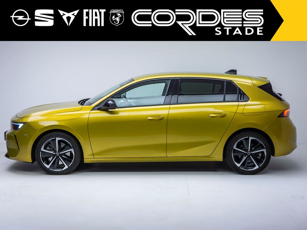 Opel Astra 2022