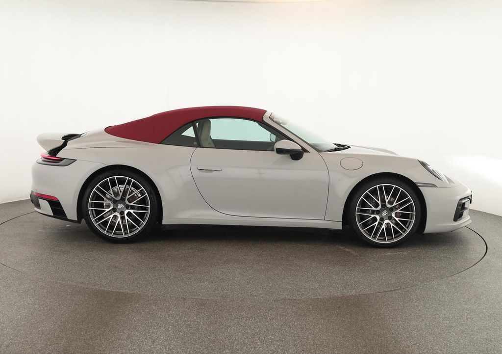 Porsche 992 2023