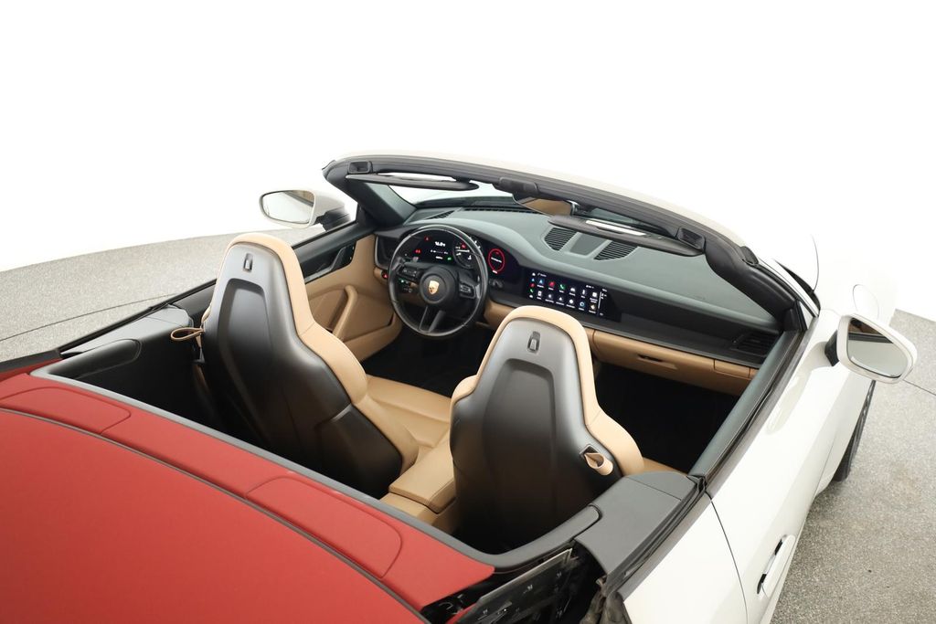 Porsche 992 2023