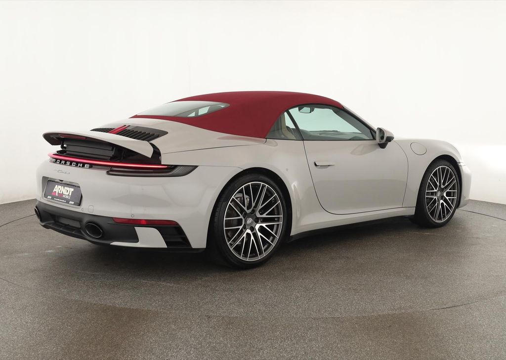 Porsche 992 2023