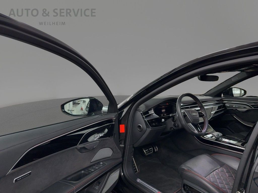 Audi S8 2024