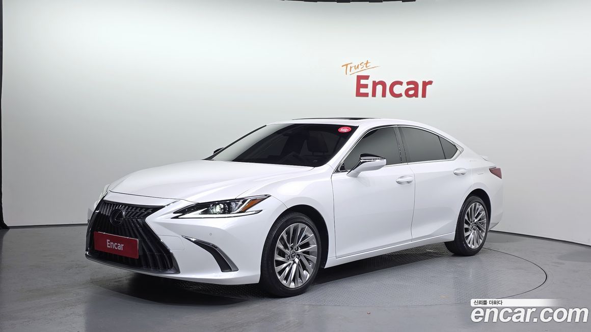 Lexus ES 2023
