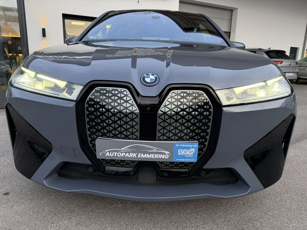 BMW iX 2023