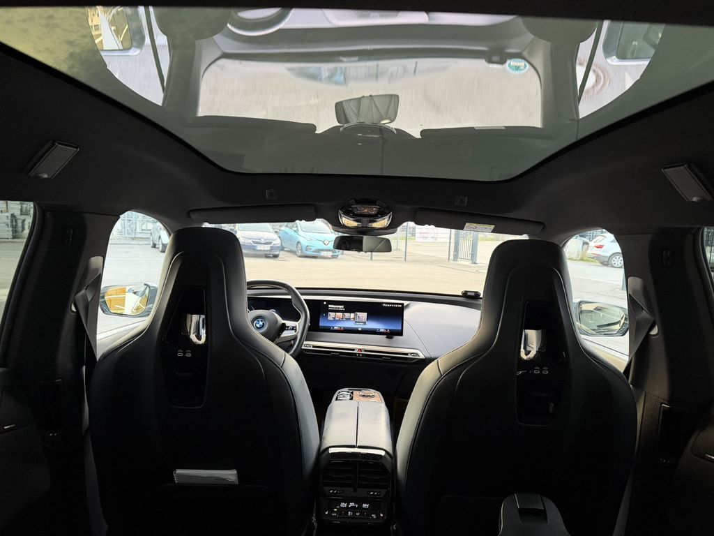 BMW iX 2023