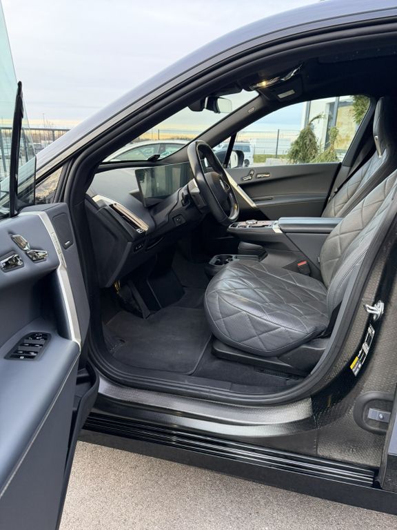 BMW iX 2023