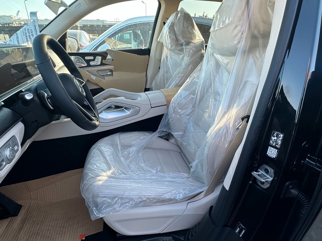 Mercedes-Benz GLE 300 2025