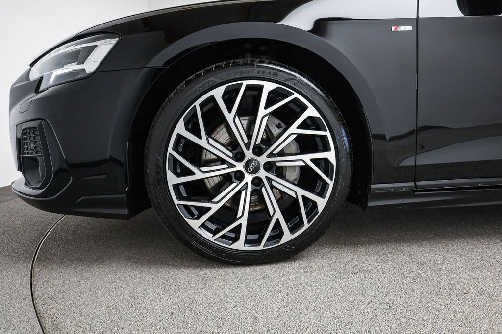 Audi A8 2023