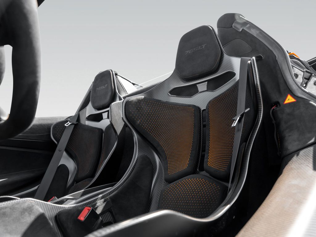 McLaren 765LT 2022