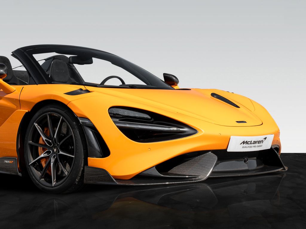 McLaren 765LT 2022