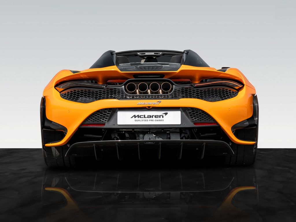 McLaren 765LT 2022