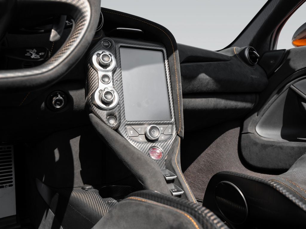 McLaren 765LT 2022
