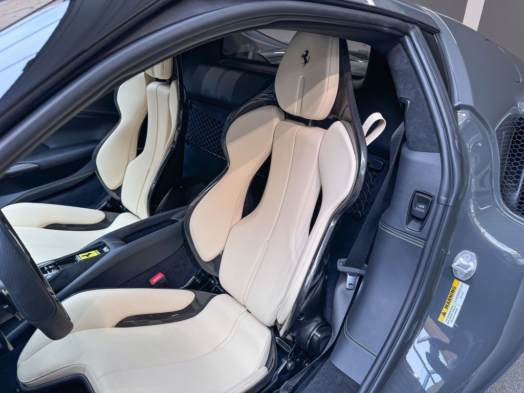 Ferrari 296 GTB 2024