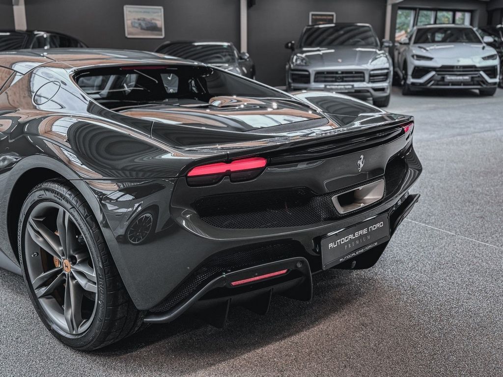 Ferrari 296 GTB 2024