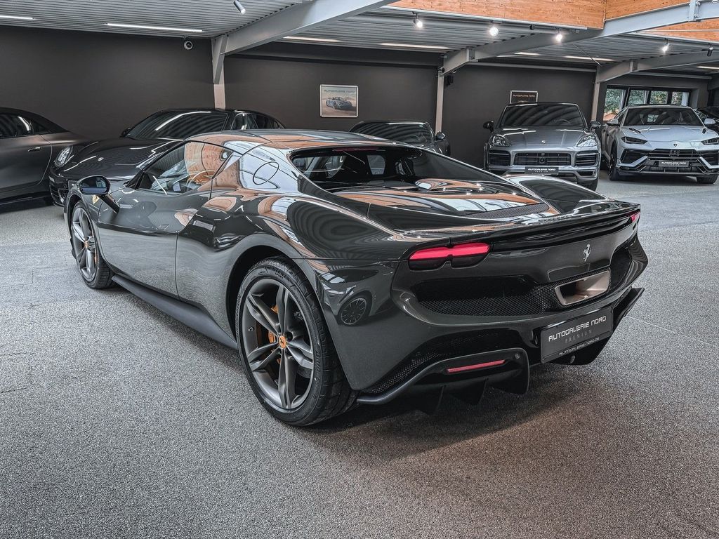 Ferrari 296 GTB 2024