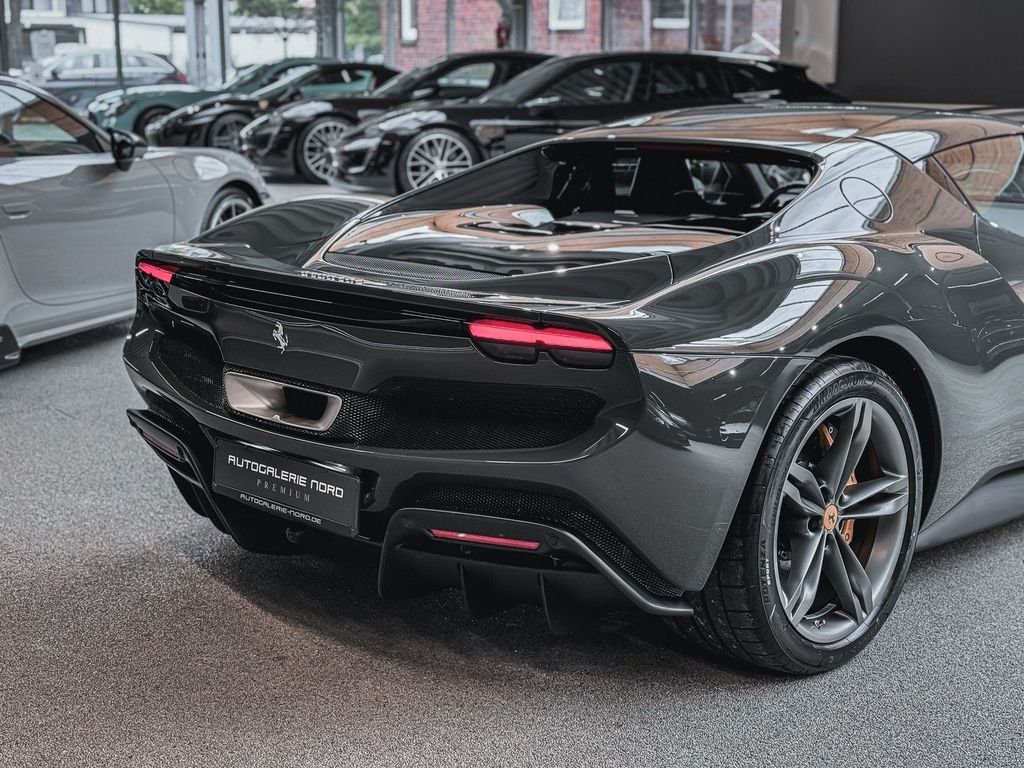 Ferrari 296 GTB 2024