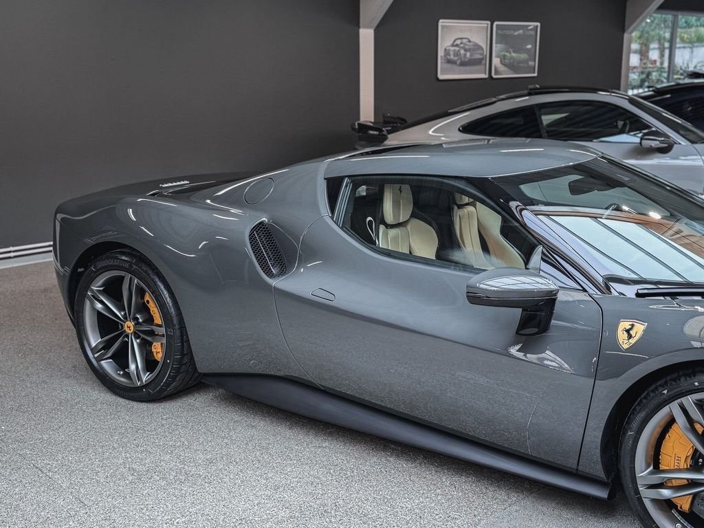 Ferrari 296 GTB 2024