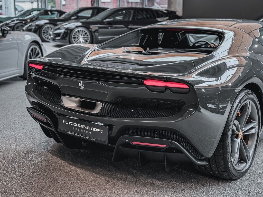 Ferrari 296 GTB 2024