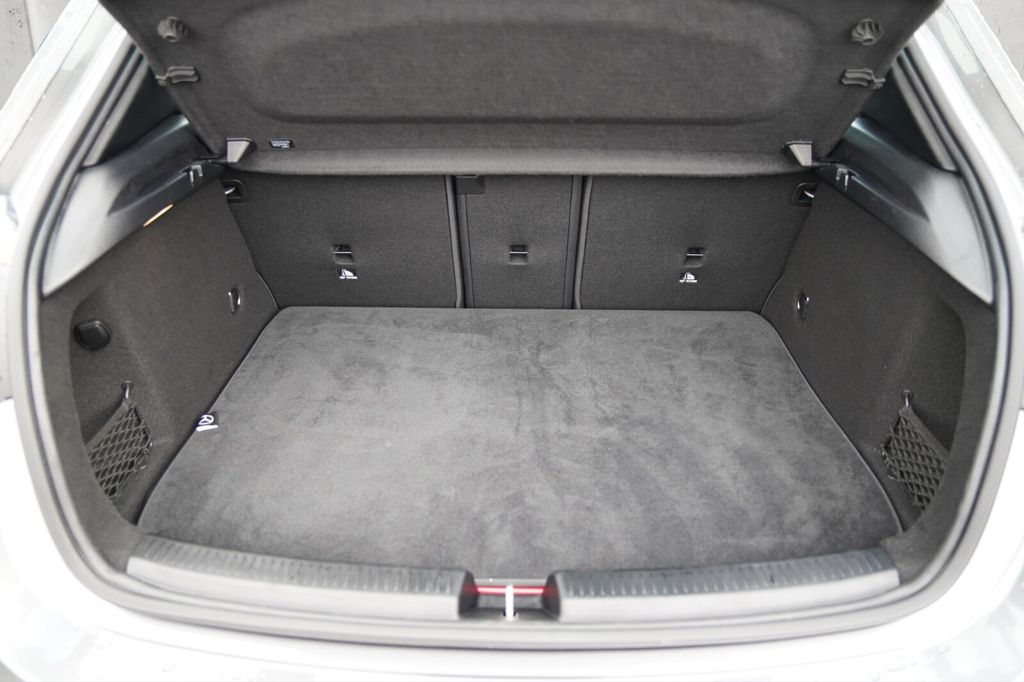 Mercedes-Benz A 250 2024