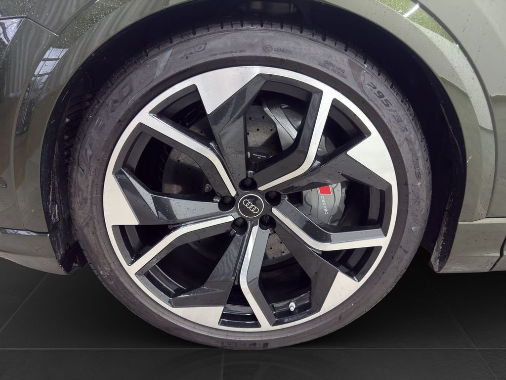 Audi RSQ8 2024