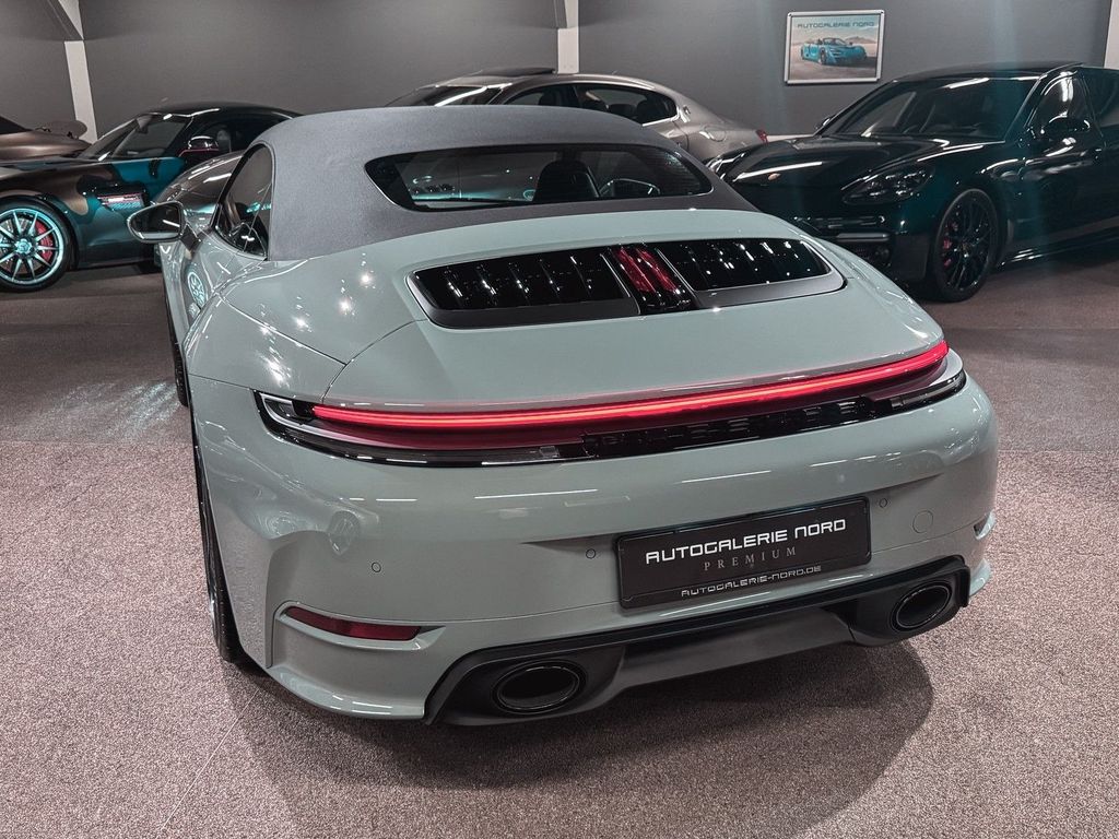 Porsche 992 2025