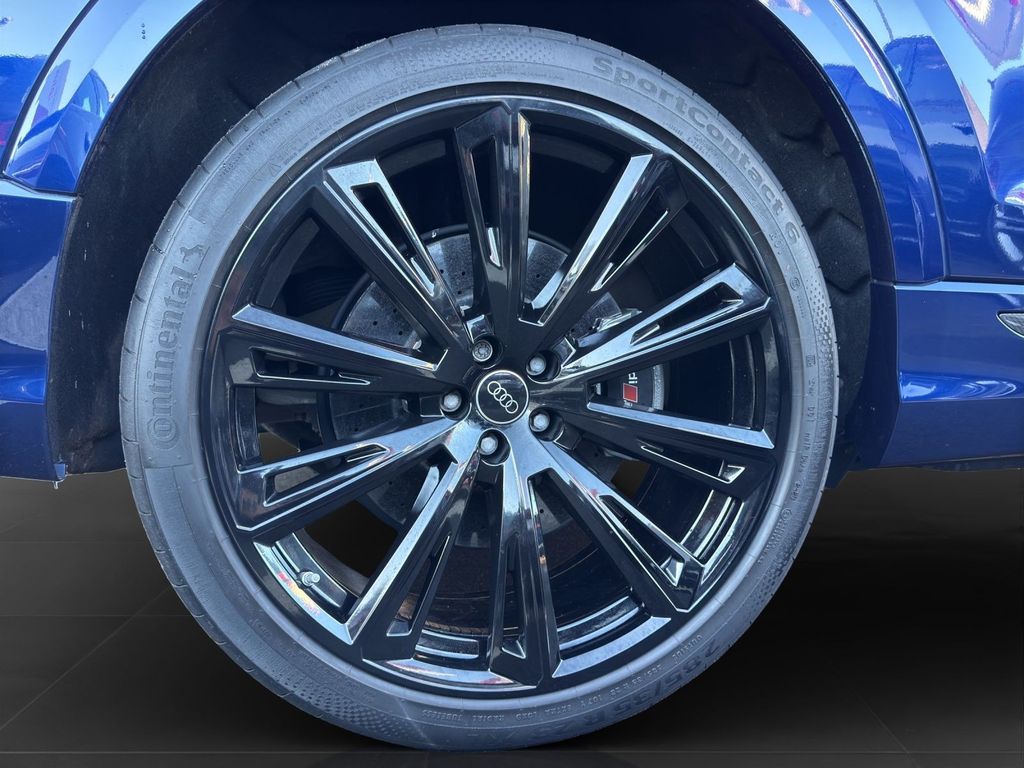 Audi SQ8 2023