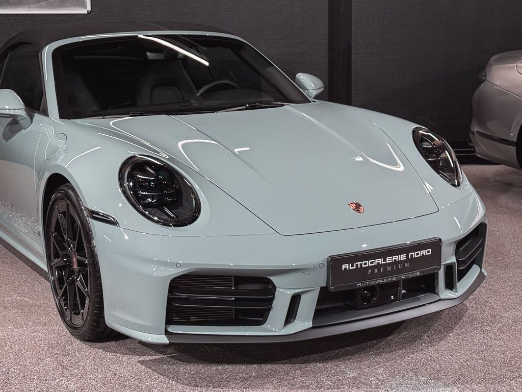 Porsche 992 2025
