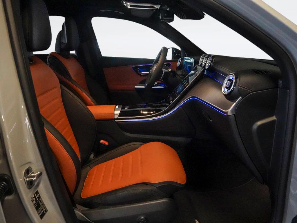 Mercedes-Benz GLC 300 2025